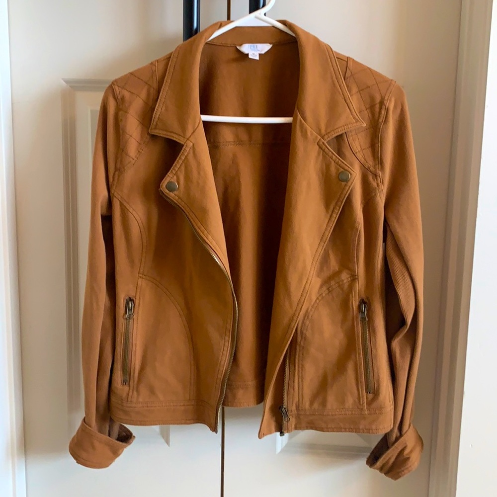 Brown, fitted jacket